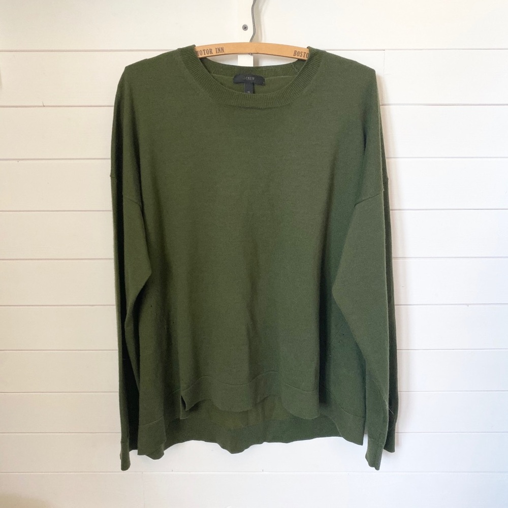 Olive J.Crew thin knit sweater